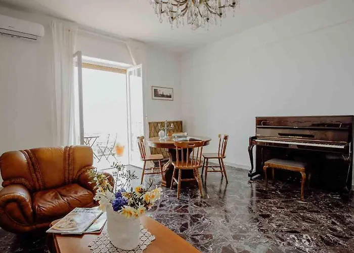 Endless Charm By Monholiday