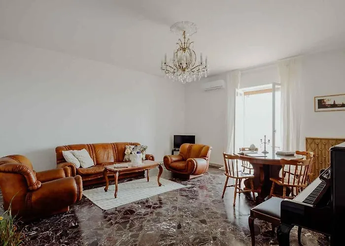 Endless Charm By Monholiday